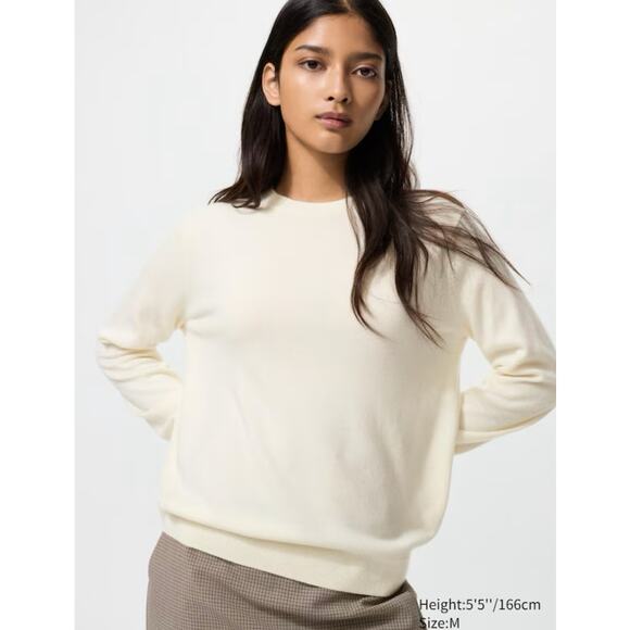 Uniqlo cream cashmere crew neck sweater medium - Picture 2 of 7